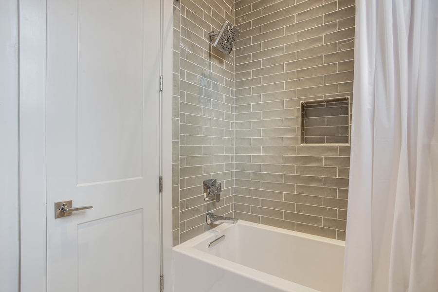 Sweeney Restoration work on 01-Valence St 16